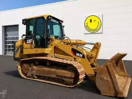 Nakládací pásová vozidla 2015 Caterpillar 963K (1)
