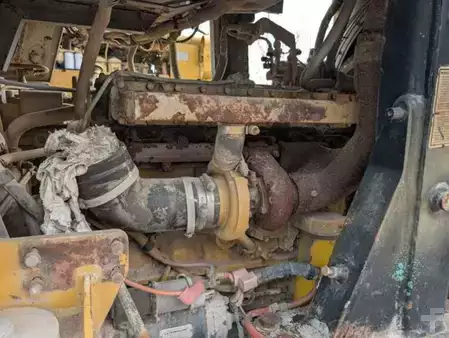 Nakládací pásová vozidla 1999 Caterpillar 963C POUR PIECES (27)