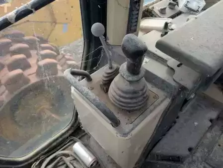 Nakládací pásová vozidla 1999 Caterpillar 963C POUR PIECES (35)