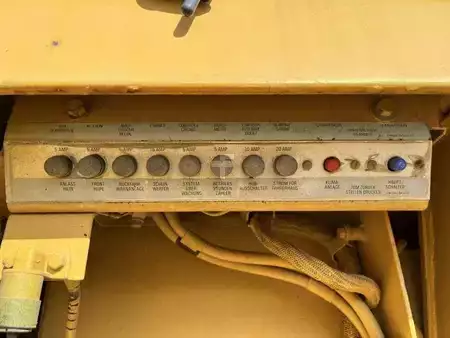 Telaketjukuormaajat 1982 Caterpillar 963 (35)