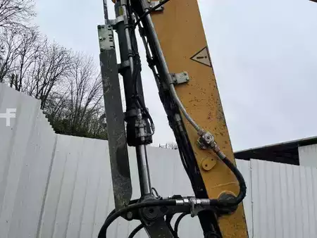 Гідравлічні екскаватори 2018 Liebherr R926 COMPACT (13)