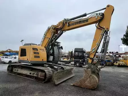 Гідравлічні екскаватори 2018 Liebherr R926 COMPACT (8)