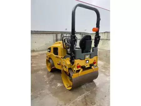 Rolos em tandem 2019 Caterpillar CB2.7 - 1200mm (4)