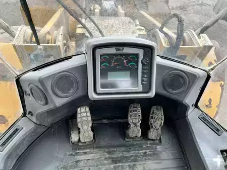 Kolové nakladače 2014 Caterpillar 966K (31)