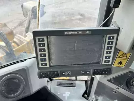 Kolové nakladače 2014 Caterpillar 966K (32)