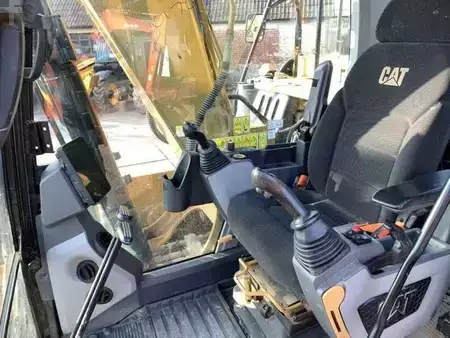 Гідравлічні екскаватори 2022 Caterpillar 313GC (10)