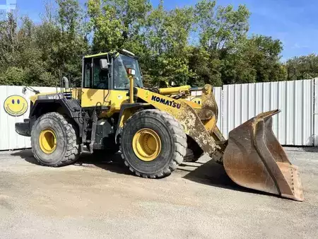 Chargeuse sur pneus 2010 Komatsu WA480-6 (1)