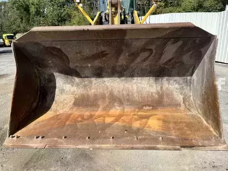 Chargeuse sur pneus 2010 Komatsu WA480-6 (11)