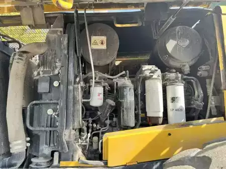 Chargeuse sur pneus 2010 Komatsu WA480-6 (27)