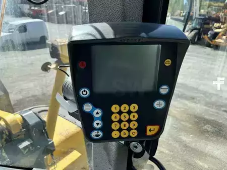 Chargeuse sur pneus 2010 Komatsu WA480-6 (49)