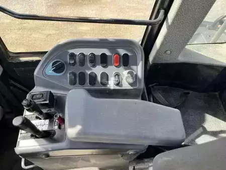 Chargeuse sur pneus 2010 Komatsu WA480-6 (50)