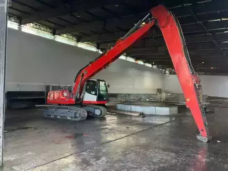 Перевантажувальні роботи на екскаваторах 2018 Liebherr R922LC (3)