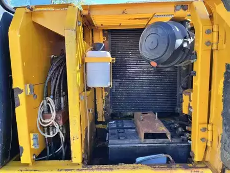 Lánctalpas kotrógép 1998 JCB JS130 (35)