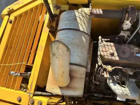 Lánctalpas kotrógép 1998 JCB JS130 (44)