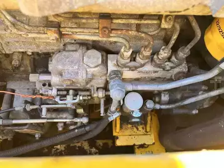 Lánctalpas kotrógép 1998 JCB JS130 (46)