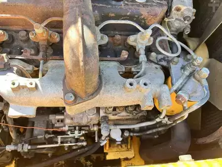 Lánctalpas kotrógép 1998 JCB JS130 (47)