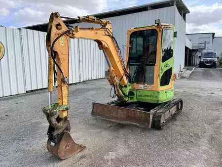 Mini kotrógép 2014 Hyundai ROBEX25Z-9A (2)