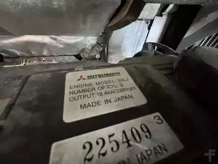 Mini kotrógép 2014 Hyundai ROBEX25Z-9A (42)