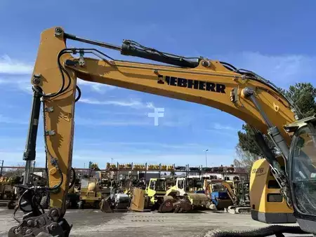 Гідравлічні екскаватори 2015 Liebherr R926 COMPACT LC (12)