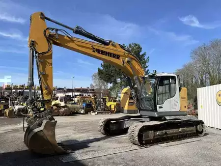 Гідравлічні екскаватори 2015 Liebherr R926 COMPACT LC (3)