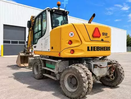Pyöräkaivinkoneet  2014 Liebherr A 912 COMPACT (3)