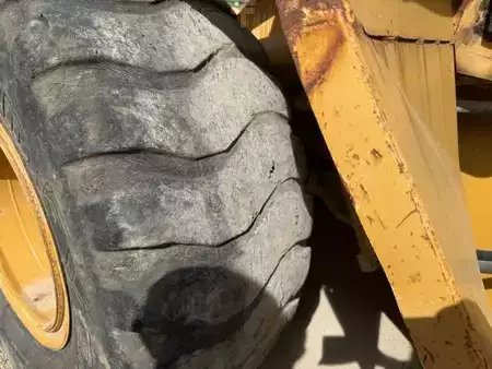 Kolové nakladače 1989 Komatsu WA 320-1 (13)