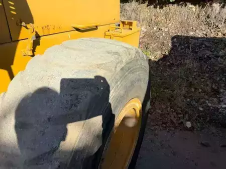 Kolové nakladače 1989 Komatsu WA 320-1 (21)