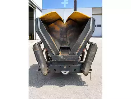 Casseformi scorrevoli 2008 BOMAG BF 223 C (16)