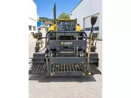 Casseformi scorrevoli 2008 BOMAG BF 223 C (9)