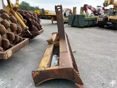 Overige 1978 Caterpillar 825 + porte engins (13)
