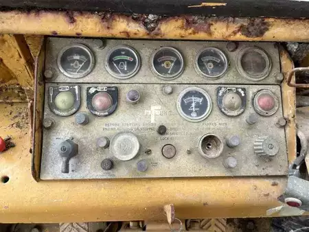 Overige 1978 Caterpillar 825 + porte engins (40)