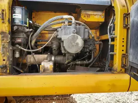 Korečková rýpadla 2018 Komatsu PC490LC-11 (10)