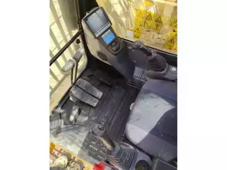 Korečková rýpadla 2018 Komatsu PC490LC-11 (11)
