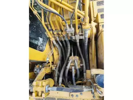 Korečková rýpadla 2018 Komatsu PC490LC-11 (5)