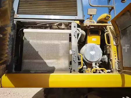 Korečková rýpadla 2018 Komatsu PC490LC-11 (6)
