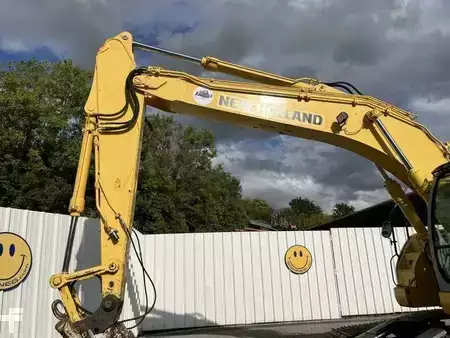 Гідравлічні екскаватори 2006 NEW HOLLAND KOBELCO SK235SRNLC-1ES (10)