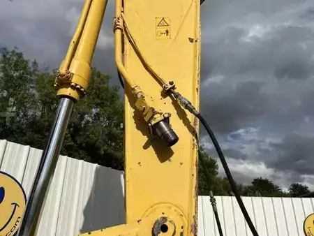 Гідравлічні екскаватори 2006 NEW HOLLAND KOBELCO SK235SRNLC-1ES (12)