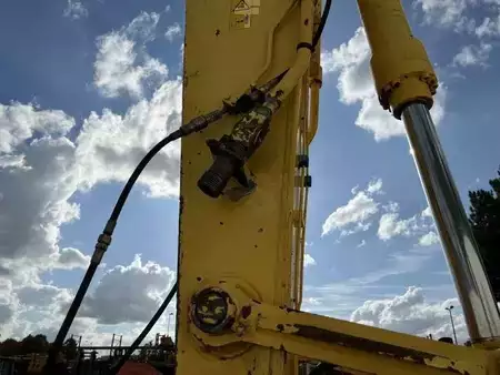 Гідравлічні екскаватори 2006 NEW HOLLAND KOBELCO SK235SRNLC-1ES (13)