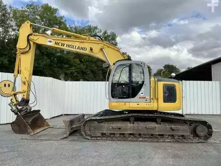 Гідравлічні екскаватори 2006 NEW HOLLAND KOBELCO SK235SRNLC-1ES (2)