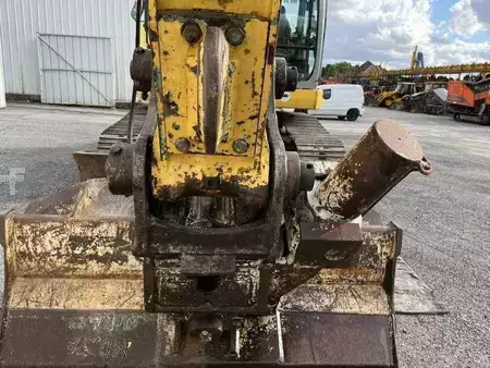 Гідравлічні екскаватори 2006 NEW HOLLAND KOBELCO SK235SRNLC-1ES (38)