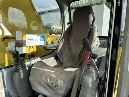 Гідравлічні екскаватори 2006 NEW HOLLAND KOBELCO SK235SRNLC-1ES (50)