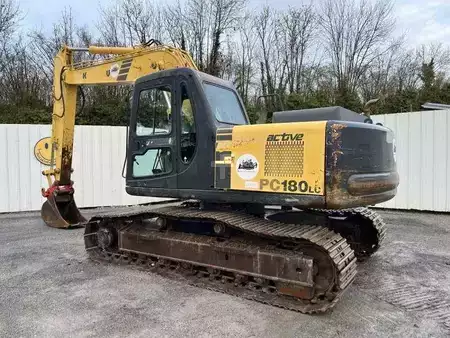 Korečková rýpadla 2000 Komatsu PC180LC-6K (4)