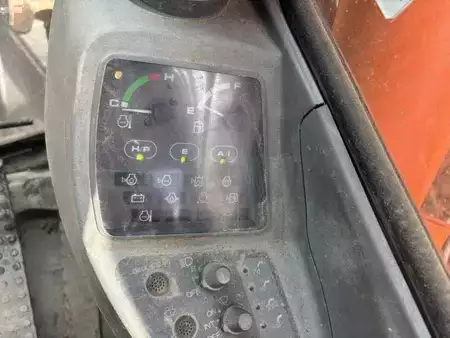 Koparki gąsienicowe 2000 Fiat-Hitachi EX255 (16)
