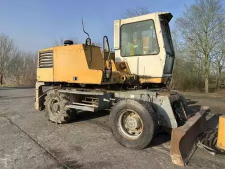 Pyöräkaivinkoneet  2000 Liebherr A316 - POUR PIECES (12)