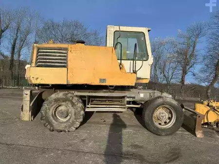 Pyöräkaivinkoneet  2000 Liebherr A316 - POUR PIECES (13)