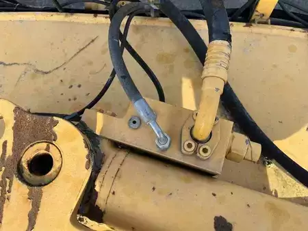 Pyöräkaivinkoneet  2000 Liebherr A316 - POUR PIECES (22)