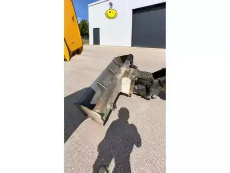 Ostatní 2022 JCB 4CX PRO (5)