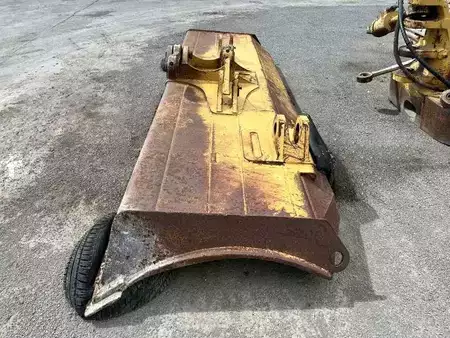 Pásové buldozery 1998 Caterpillar D6M LGP (12)