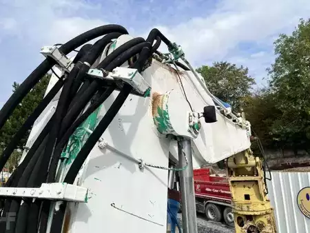 Lánctalpas kotrógép 2000 Liebherr R924B HD-SL (24)