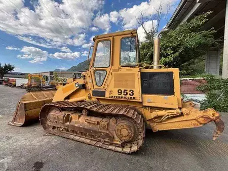 Lánctalpas rakodó 1990 Caterpillar 953 (9)